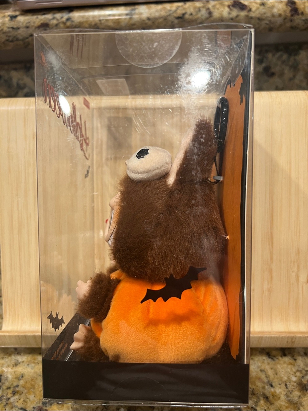 POP MART Labubu Halloween Sitting Pumpkin Plush Pendant - NIB - Picture 2 of 6